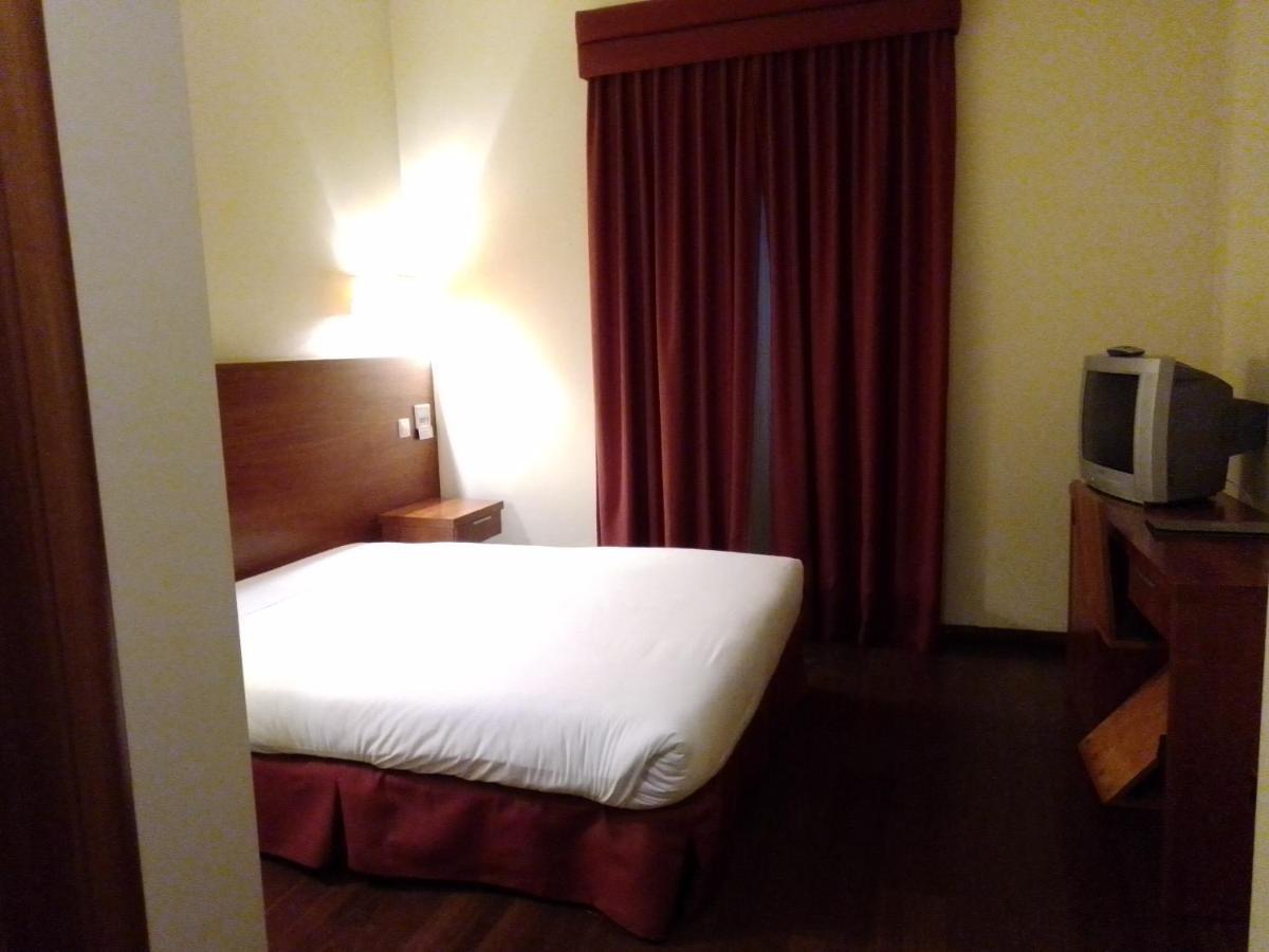 Hotel Acez Вендаш-Новаш Экстерьер фото