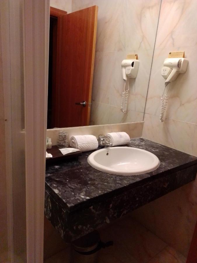 Hotel Acez Вендаш-Новаш Экстерьер фото
